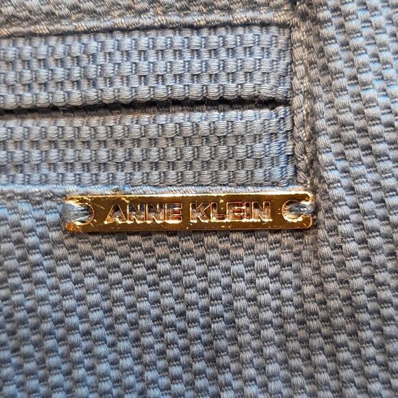 Anne Klein Blue Capris - Picture 6 of 8